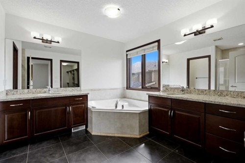 236 Parkmere Court, Chestermere, AB 