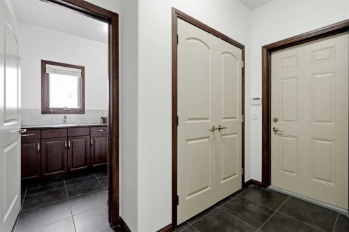 236 Parkmere Court, Chestermere, AB 