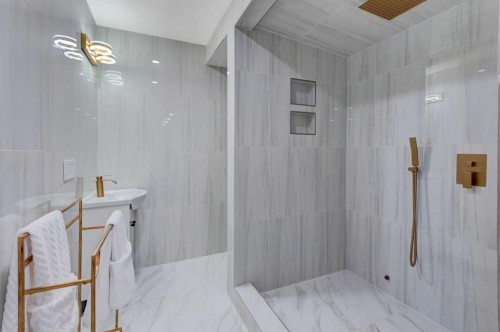 153 Chaparral Valley Mews Se, Calgary, AB 