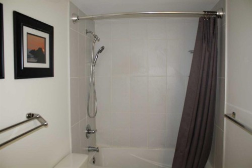 3052 32A Avenue Se, Calgary, AB 