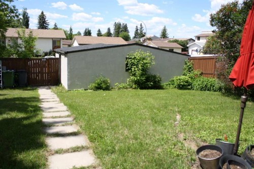 3052 32A Avenue Se, Calgary, AB 