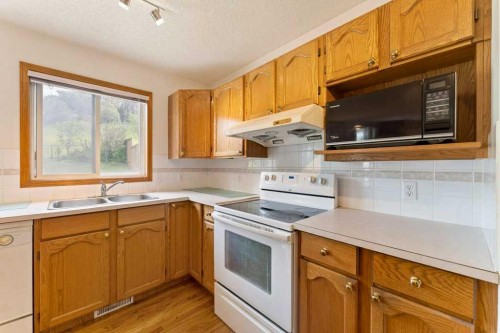 62 Edgebrook Heights Nw, Calgary, AB 