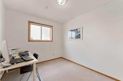 62 Edgebrook Heights Nw, Calgary, AB 