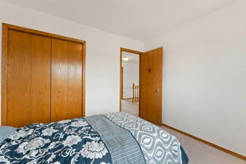 62 Edgebrook Heights Nw, Calgary, AB 