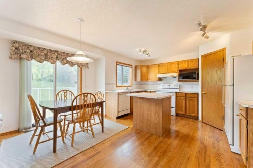 62 Edgebrook Heights Nw, Calgary, AB 