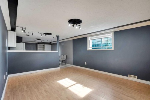 1527 Maitland Drive Ne, Calgary, AB 