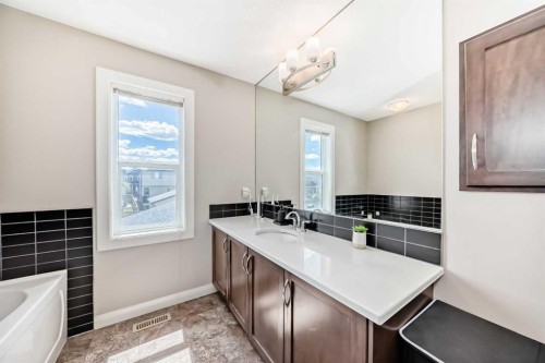 176 Evanspark Gardens, Calgary, AB 