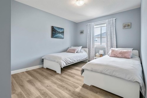 140 Wildrose Drive, Strathmore, AB 