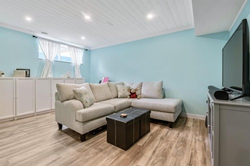 140 Wildrose Drive, Strathmore, AB 