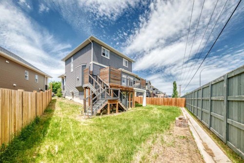 125 Bayside Loop Sw, Airdrie, AB 