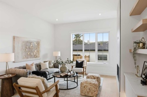 4537 21 Avenue Nw, Calgary, AB 