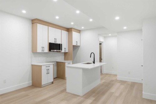4537 21 Avenue Nw, Calgary, AB 