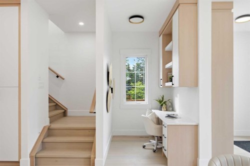 4537 21 Avenue Nw, Calgary, AB 
