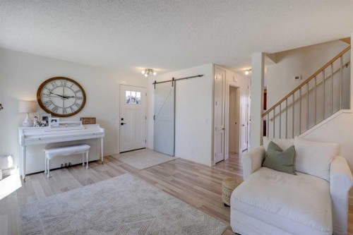 8320 Centre Street Ne, Calgary, AB 