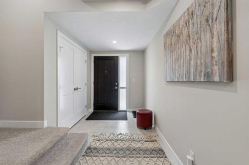 711 Crestridge Common Sw, Calgary, AB 