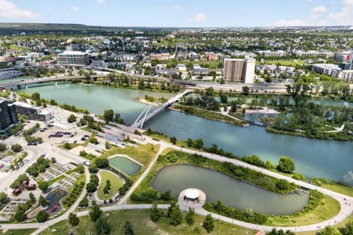 305-624 8 Avenue Se, Calgary, AB - Outdoor With Body Of Water With View