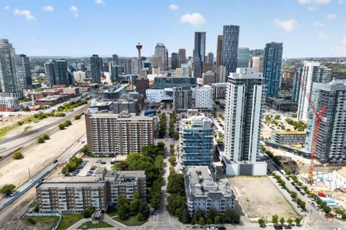 305-624 8 Avenue Se, Calgary, AB - Outdoor With View