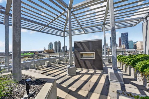 305-624 8 Avenue Se, Calgary, AB - Outdoor