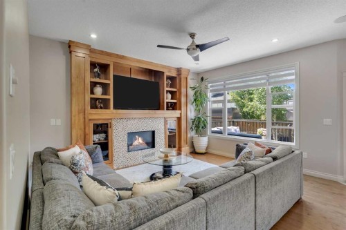 308 Kinniburgh Link, Chestermere, AB 