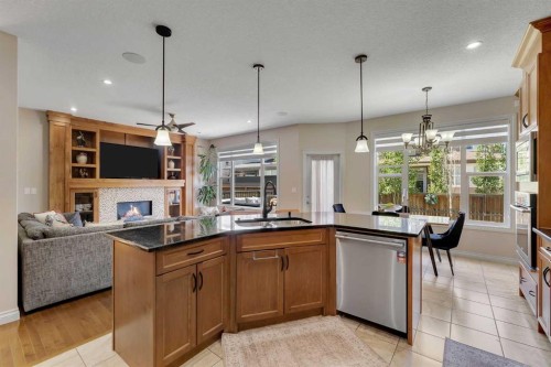 308 Kinniburgh Link, Chestermere, AB 