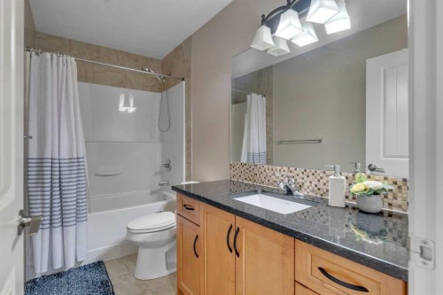 308 Kinniburgh Link, Chestermere, AB 