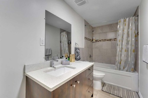 308 Kinniburgh Link, Chestermere, AB 