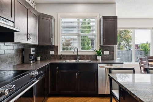 572 West Creek Point, Chestermere, AB 