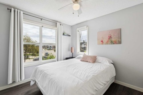 572 West Creek Point, Chestermere, AB 