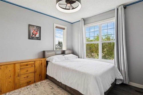 572 West Creek Point, Chestermere, AB 