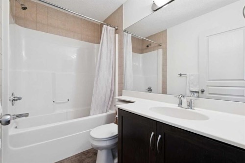 572 West Creek Point, Chestermere, AB 