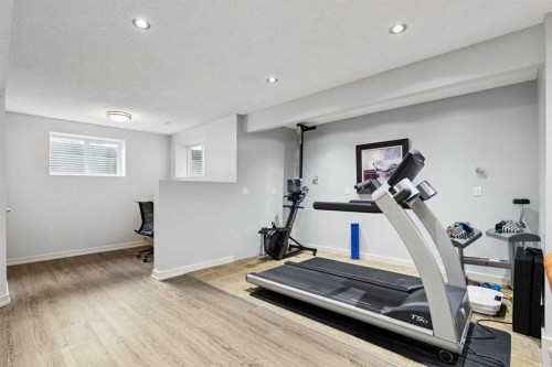 572 West Creek Point, Chestermere, AB 