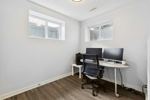 572 West Creek Point, Chestermere, AB 