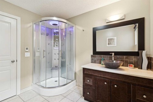 572 West Creek Point, Chestermere, AB 
