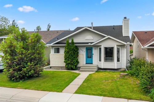 1667 Meadowbrook Drive SE Airdrie, AB T4A 2A4