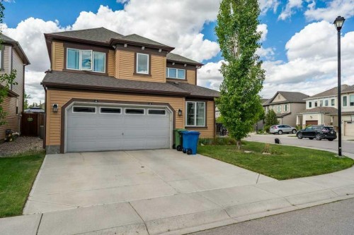 15 Windwood Grove SW Airdrie, AB T4B 3T2