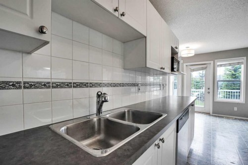 120 Country Village Cape Ne, Calgary, AB 