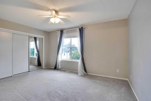 120 Country Village Cape Ne, Calgary, AB 
