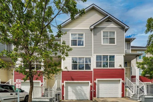 120 Country Village Cape Ne, Calgary, AB 