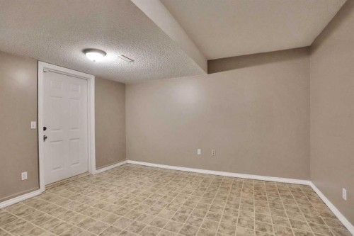 120 Country Village Cape Ne, Calgary, AB 
