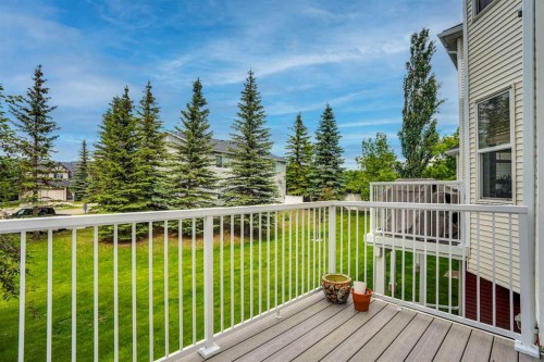 120 Country Village Cape Ne, Calgary, AB 