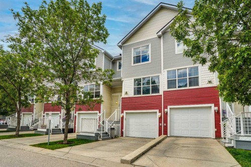 120 Country Village Cape Ne, Calgary, AB 
