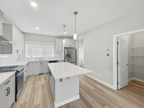 125 Edith Gate Nw, Calgary, AB 