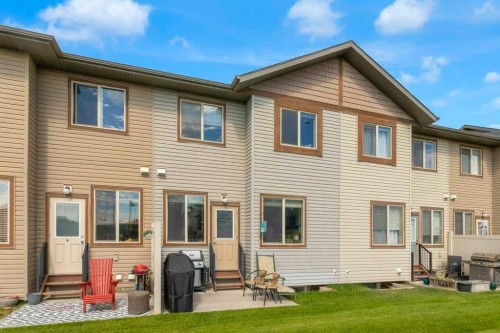 402-413 River Avenue, Cochrane, AB 