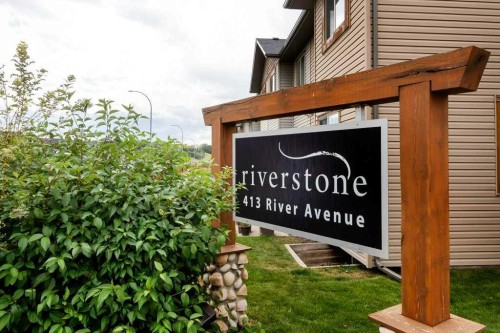 402-413 River Avenue, Cochrane, AB 
