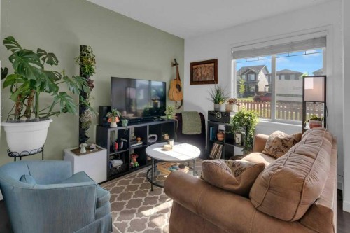 402-413 River Avenue, Cochrane, AB 