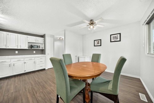 4331 72 Street Nw, Calgary, AB 