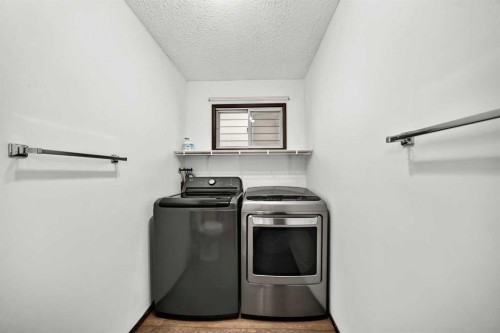 4331 72 Street Nw, Calgary, AB 