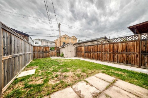 4331 72 Street Nw, Calgary, AB 