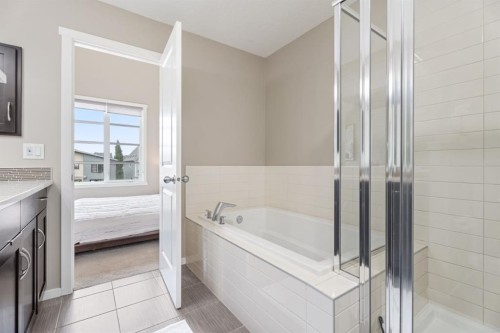 782 Walden Drive Se, Calgary, AB 