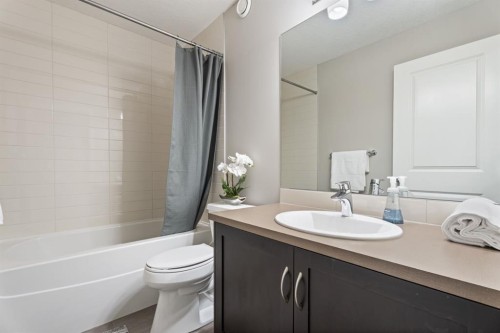 782 Walden Drive Se, Calgary, AB 